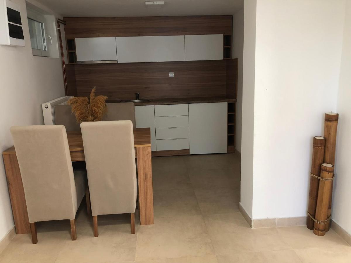 Apartmani Tesla Soko Banja Exteriör bild