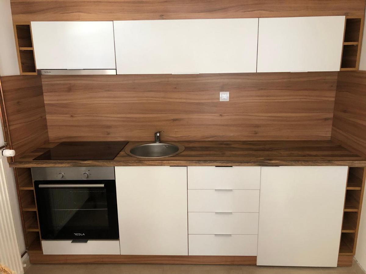 Apartmani Tesla Soko Banja Exteriör bild