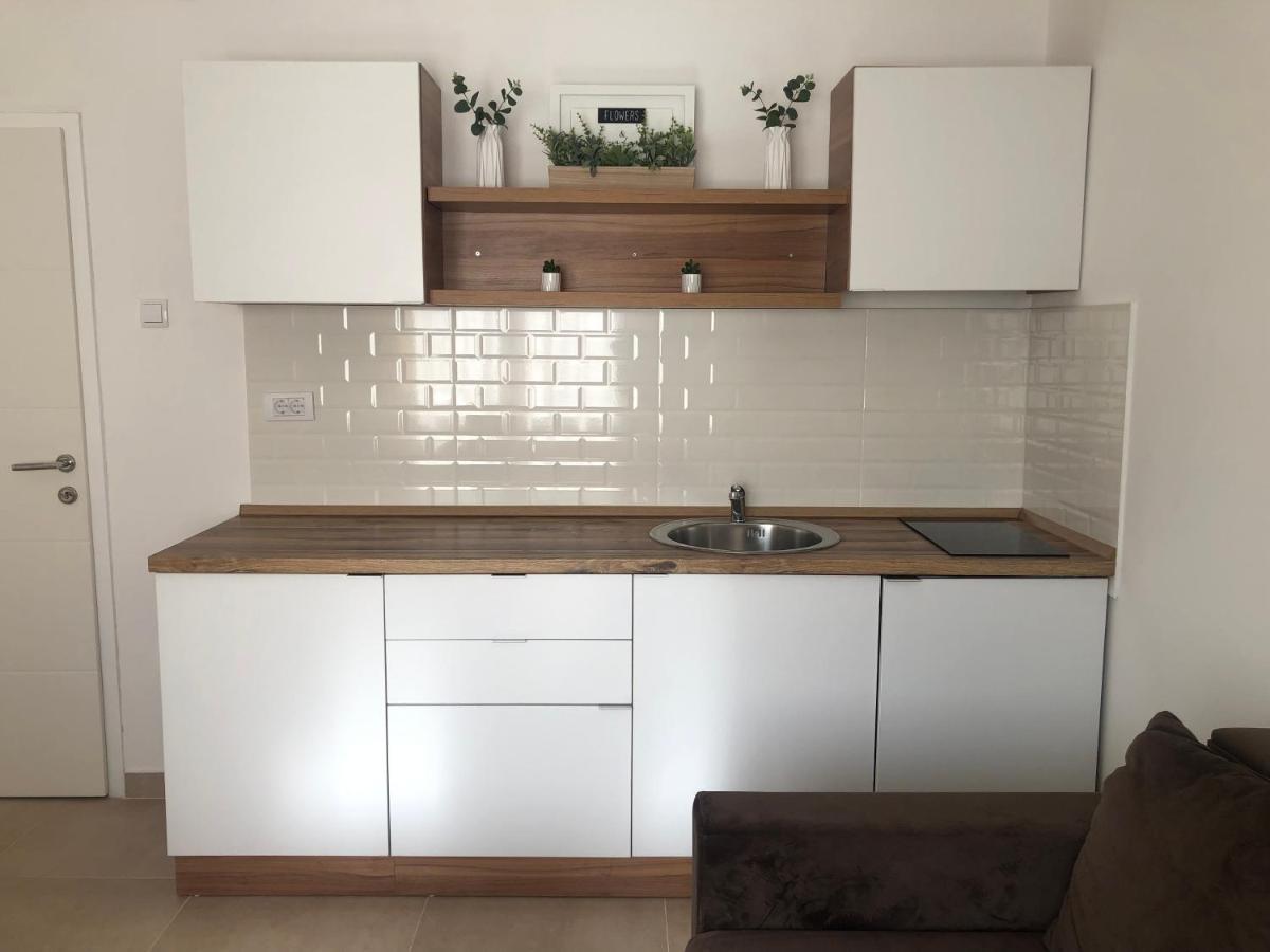 Apartmani Tesla Soko Banja Exteriör bild