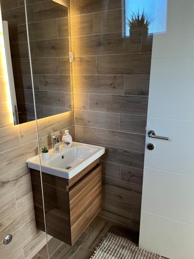 Apartmani Tesla Soko Banja Exteriör bild