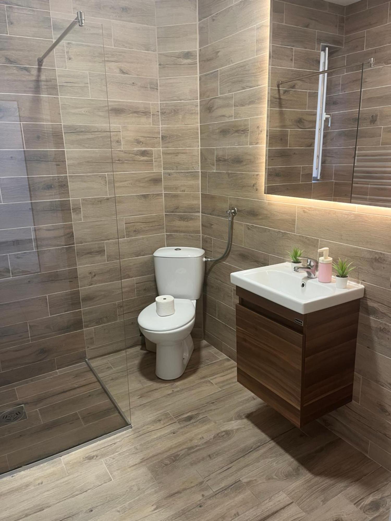Apartmani Tesla Soko Banja Exteriör bild