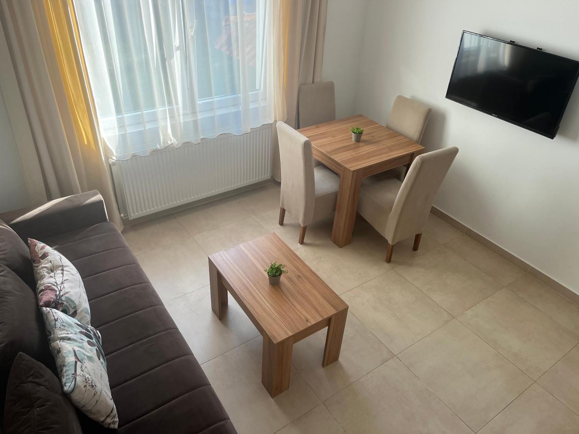 Apartmani Tesla Soko Banja Exteriör bild