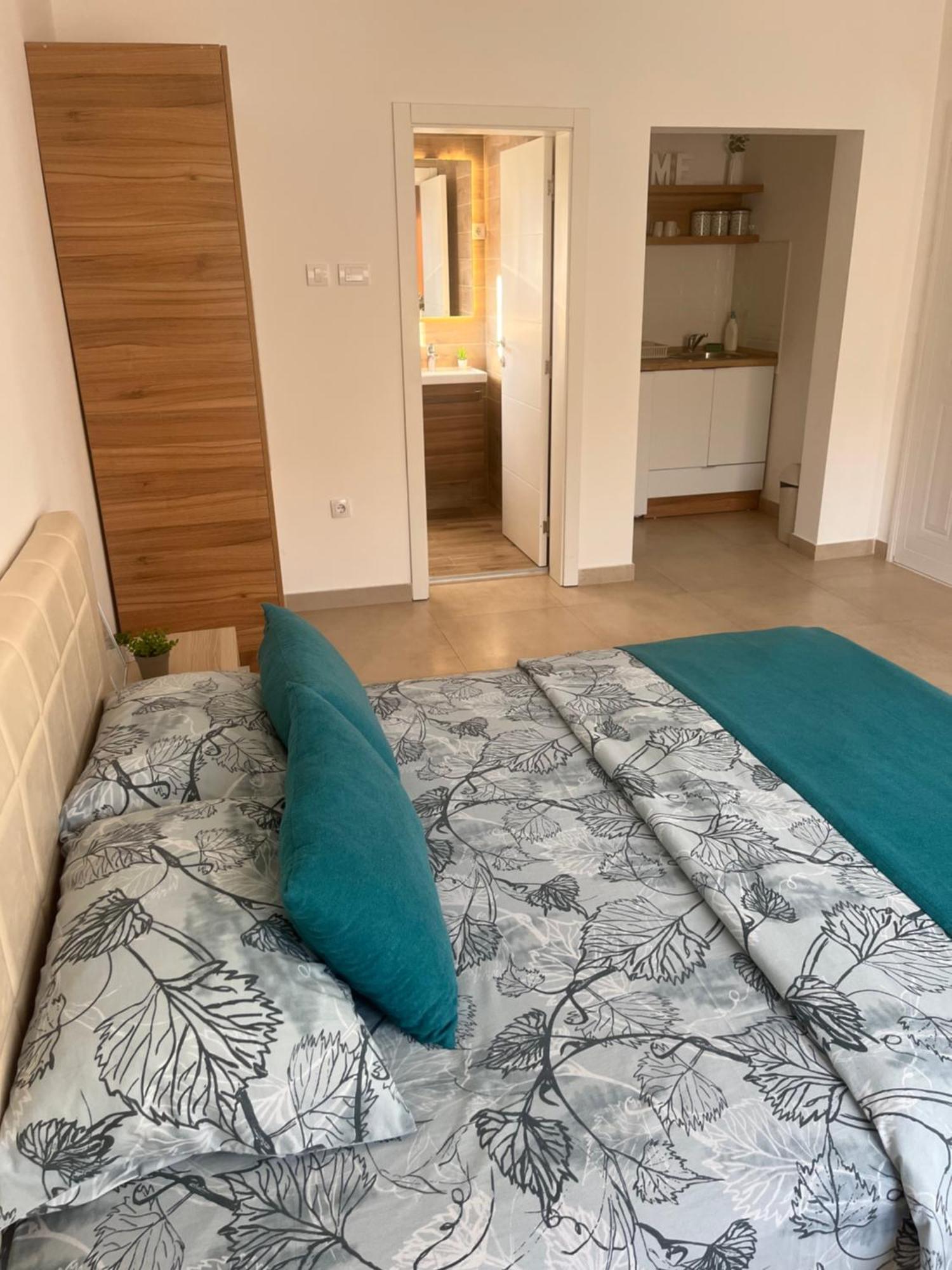 Apartmani Tesla Soko Banja Exteriör bild